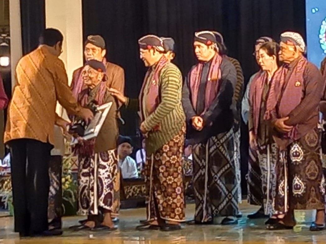 Mbah Niti Diharjo Warga Blubuk Sendangsari Kulon Progo Raih Anugerah Kebudayaan Gubernur DIY 2022