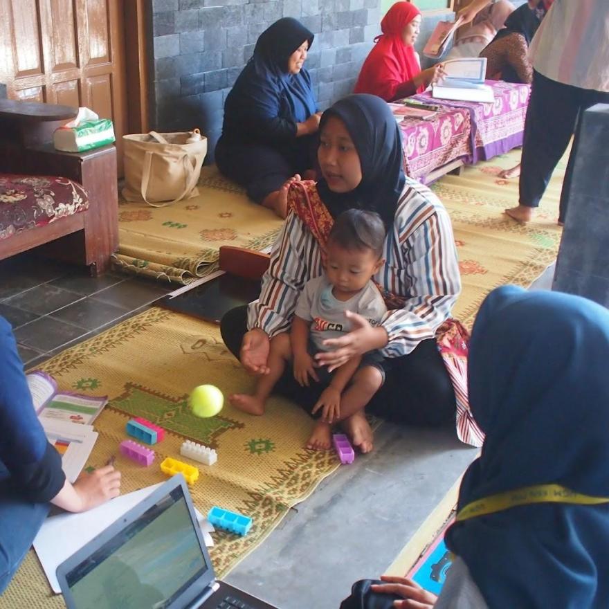  KKN UGM Lakukan Skrining Pertumbuhan dan Perkembangan pada Anak Balita di Dusun Blubuk