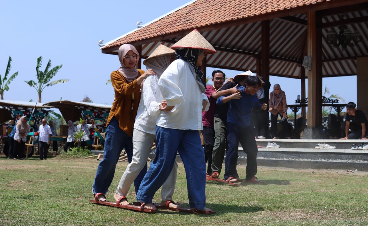 Pertukaran Budaya, Mahasiswa Malaysia Belajar di Sendangsari
